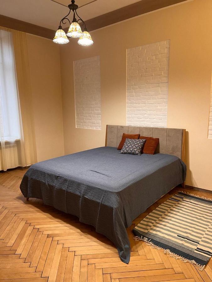Happy Apartment On Kopernik 30 Львов Экстерьер фото